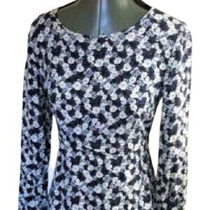 Cute Aritzia Talula floral print mini skater long sleeve tunic dress
